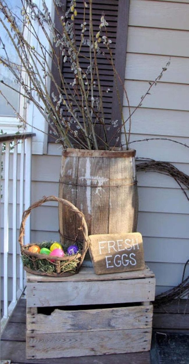 Weathered Wood Baskets Spring Entry