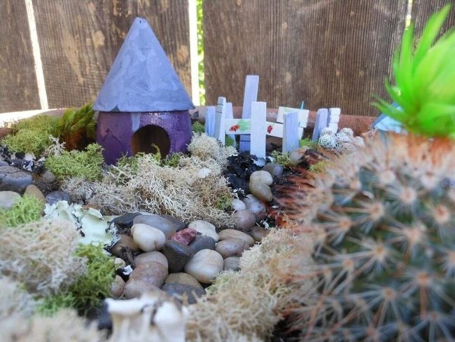 Tiny Vegetable Stakes, Purple Birdhouse
