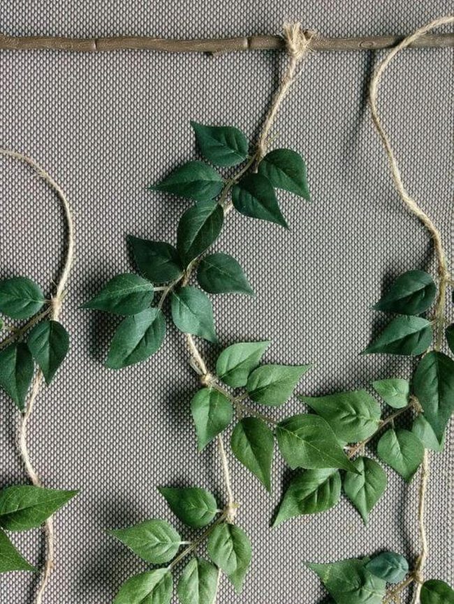 Twisted Leaf Garland Natural Green