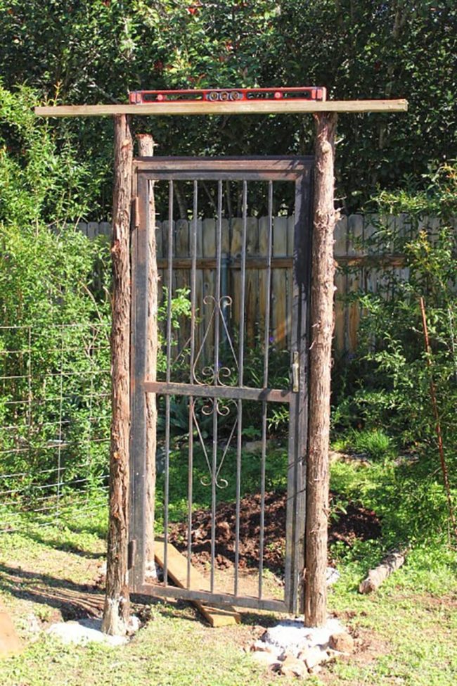 Cedar Wood Meets Forged Iron