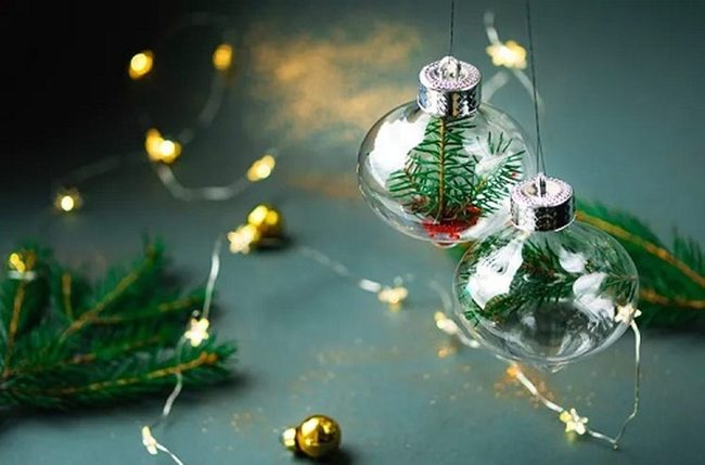 Crystallized Memories Inside Glass Spheres