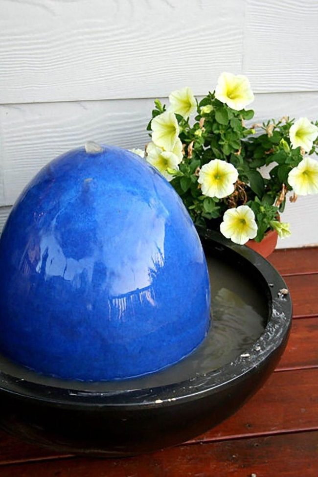Gentle Egg Water Feature