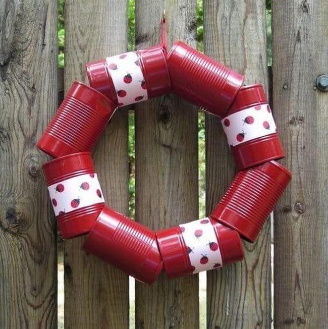 Red Tin Can Wreath