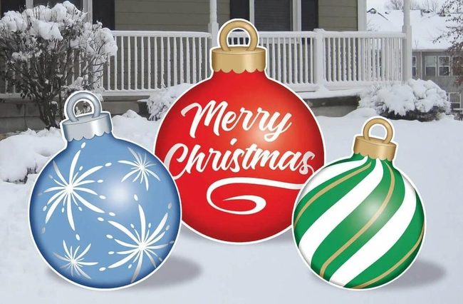 Oversized Colored Ornaments Brighten Yards