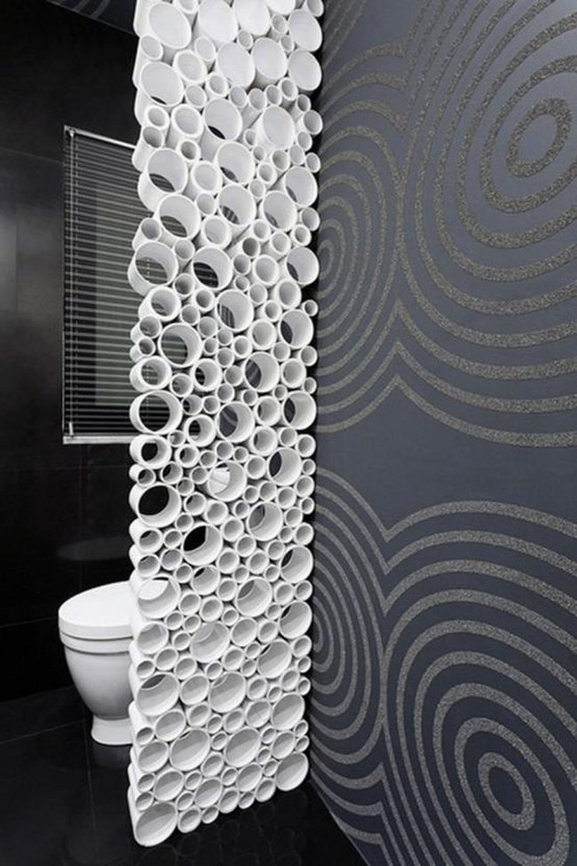 Translucent Divider Opens Your Bathroom