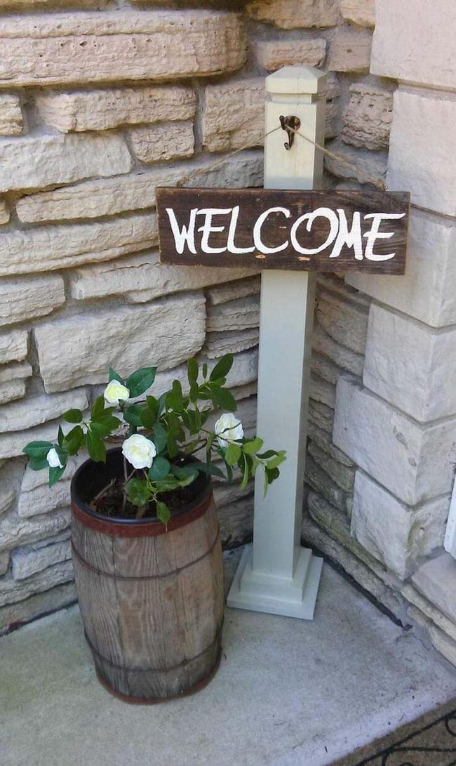 Weathered Wood Welcome Hook