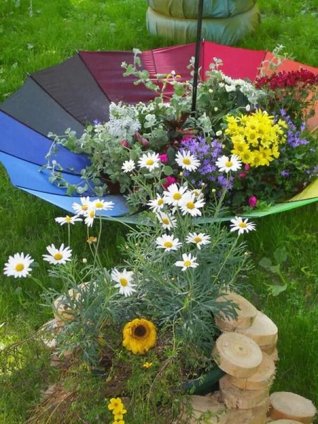 Upside Down Umbrella Garden