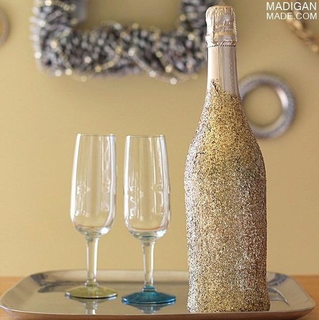 Champagne Bottles Shimmer Gold