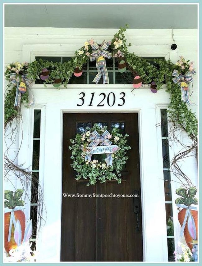 Green Wreath Welcome Entrance