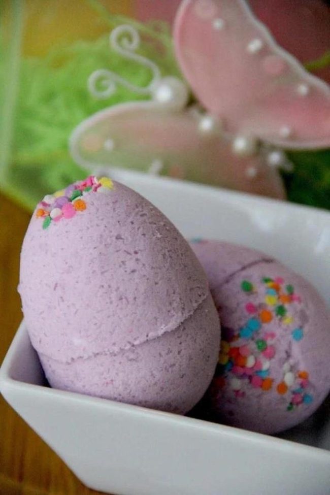 Lavender Bath Bombs With Rainbow Sprinkles
