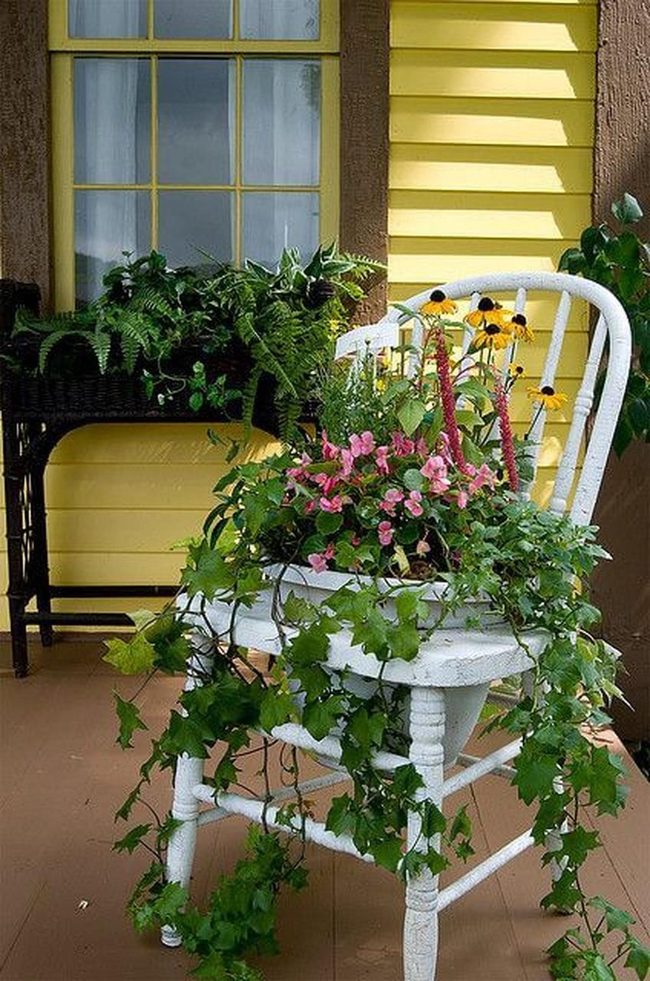 Blooming Chair Garden Statement