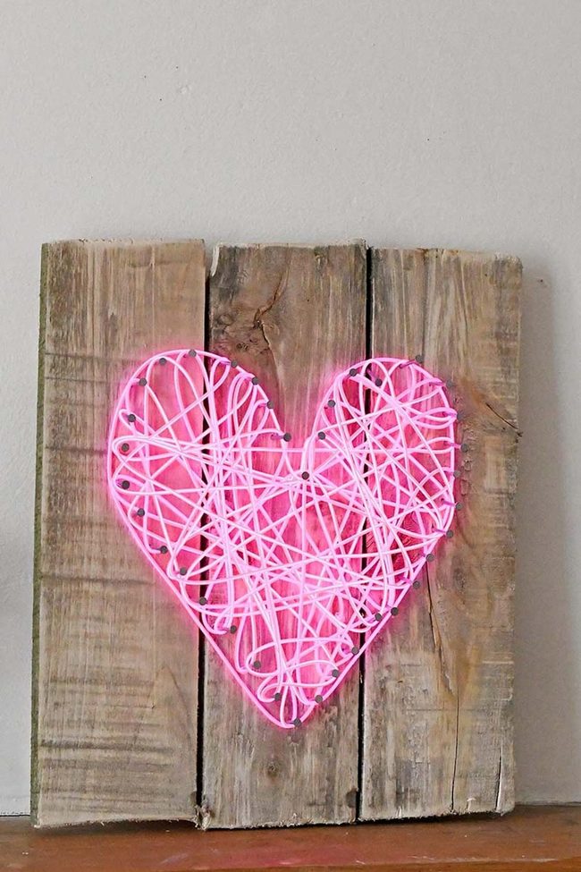 Pink String Heart Wood Nails