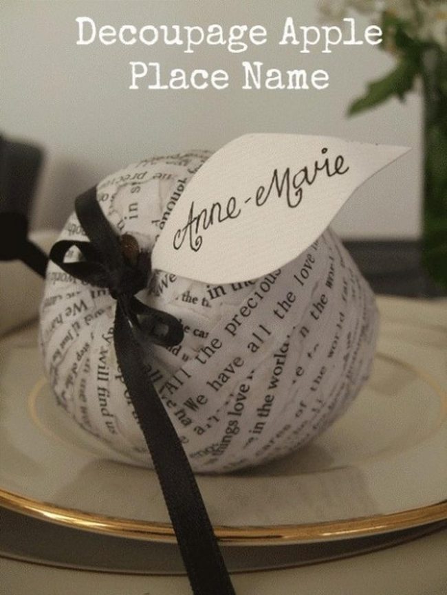 Black Ribbon Apples With Personalized Place Cards