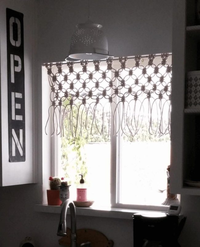 Knotted Rope Window Screen