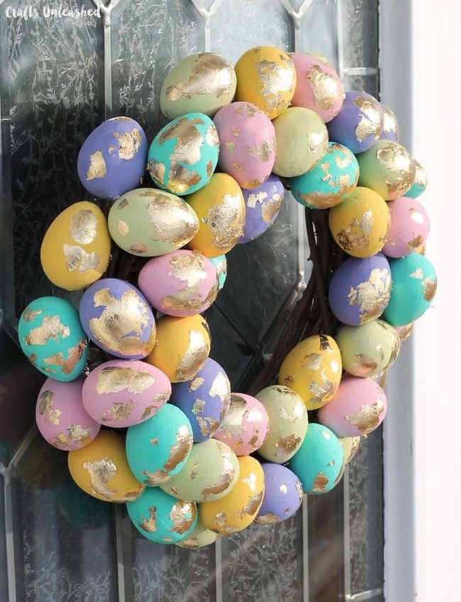 Speckled Gold Egg Wreath