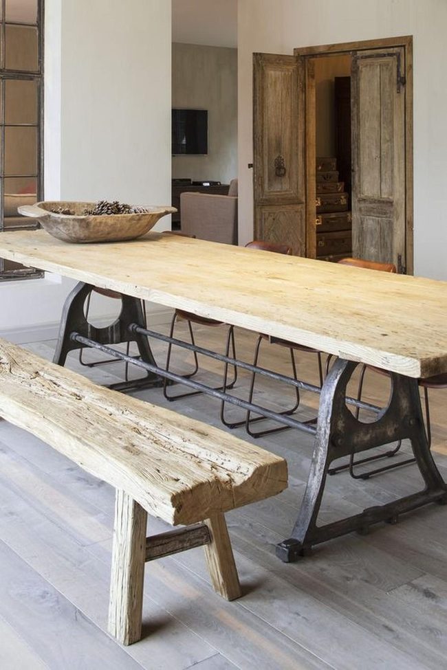 Raw Wood Grain Dining Table