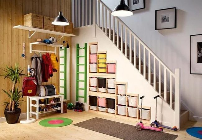 Built-In Staircase Trofast Options System
