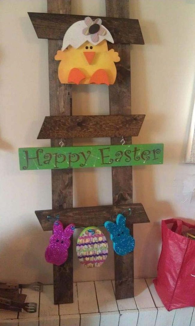 Wooden Ladder Easter Garland