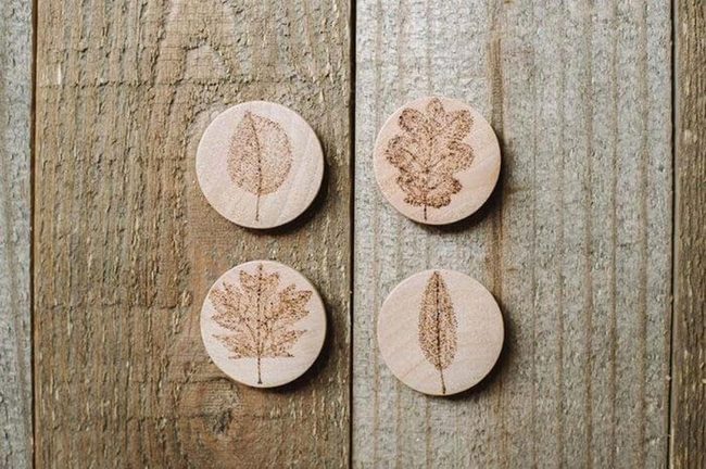 Wood Leaf Magnets With Burned Designs