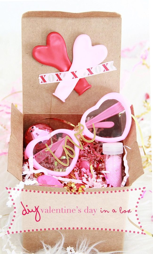 Pink Sparkle Heart Sunglasses Box