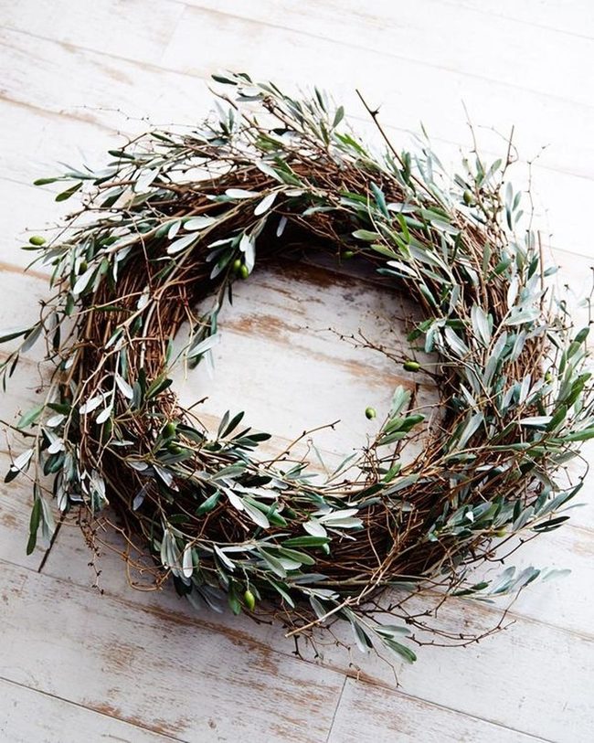 Twisted Olive Wreath Natural Texture