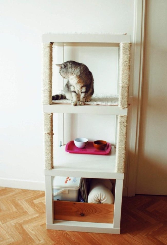 Tall Natural Wood Cat Perch