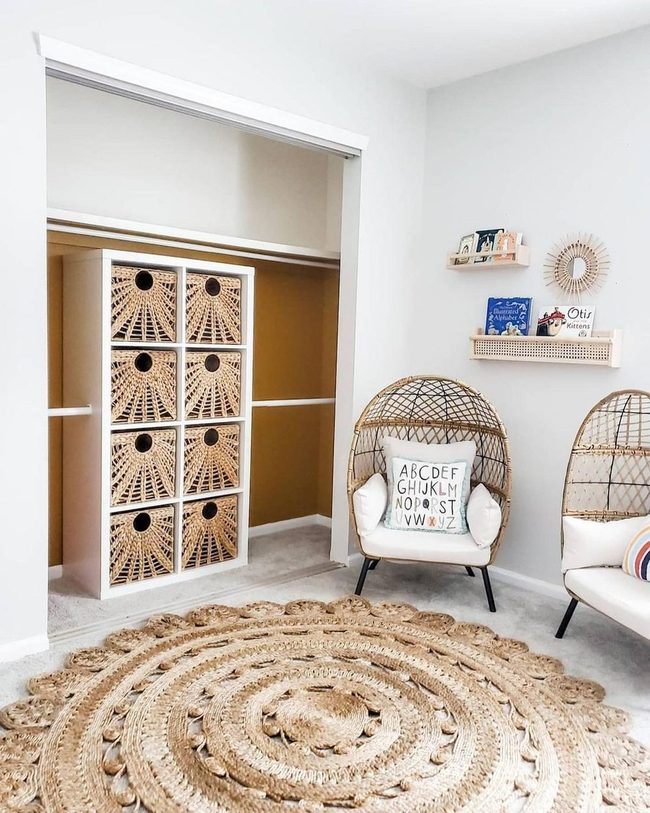 Round Woven Rug Focal Point
