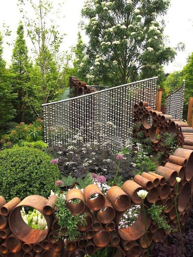 Geometric Metal Circles Garden