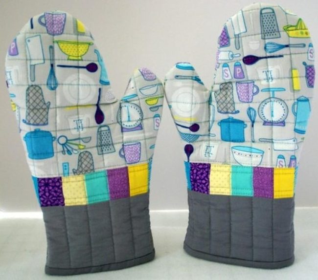 Rainbow Wrist Mitts With Quilted Grip