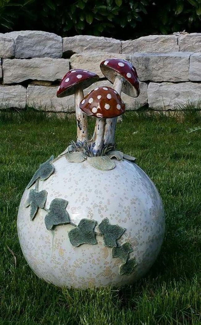 Spotted Red Mushroom Garden Trio