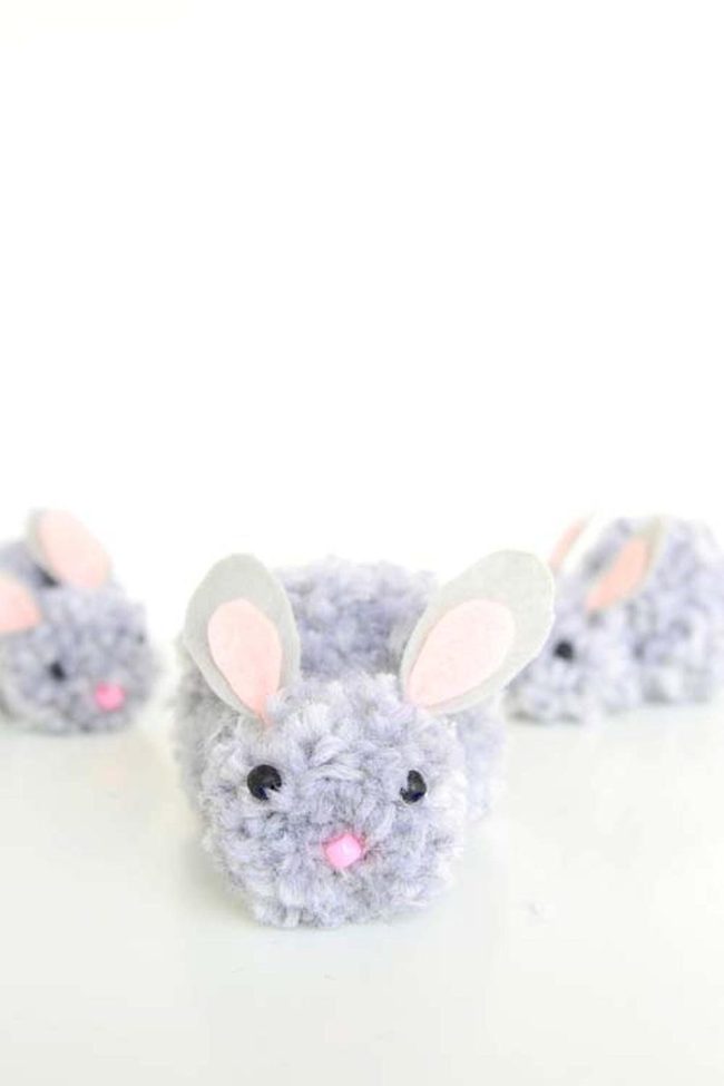 Soft Pom Pom Easter Bunnies