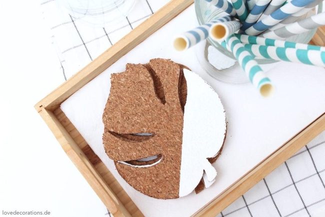 Blue Striped Straws, Wooden Trays