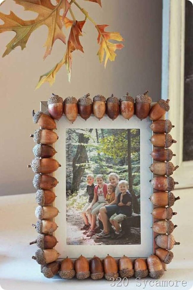 Acorn Frame Autumn Decorating