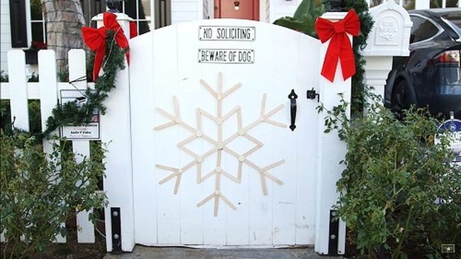 Sparkly White Popsicle Snowflakes