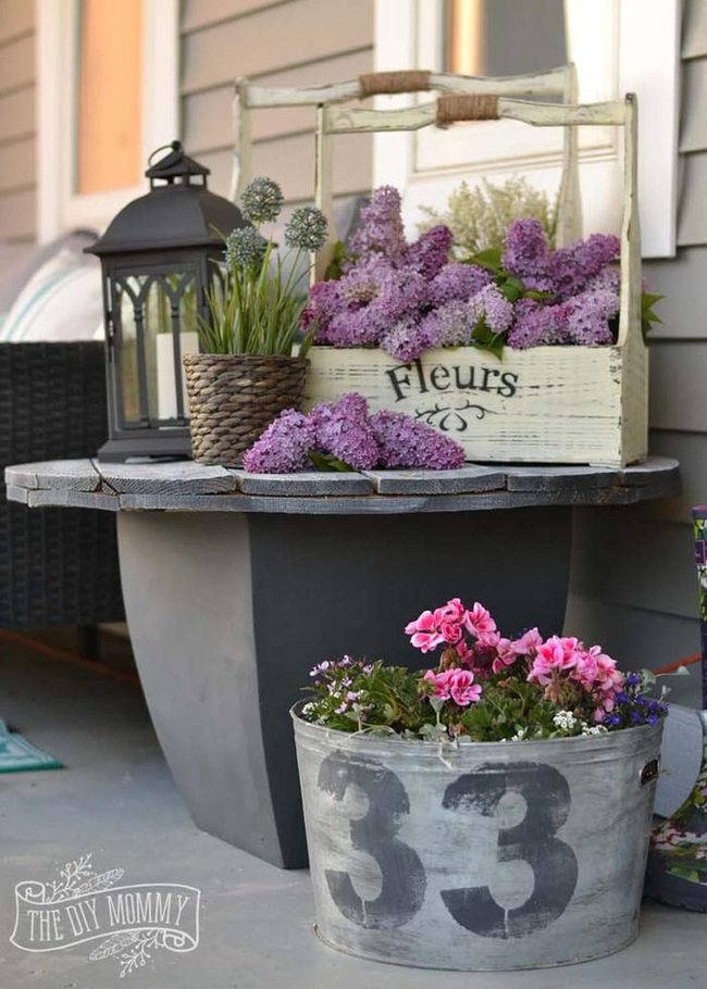 Weathered Ceramic Flowers Welcome