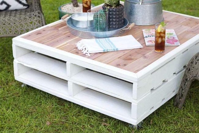 White Pallet Table Summer Gathering
