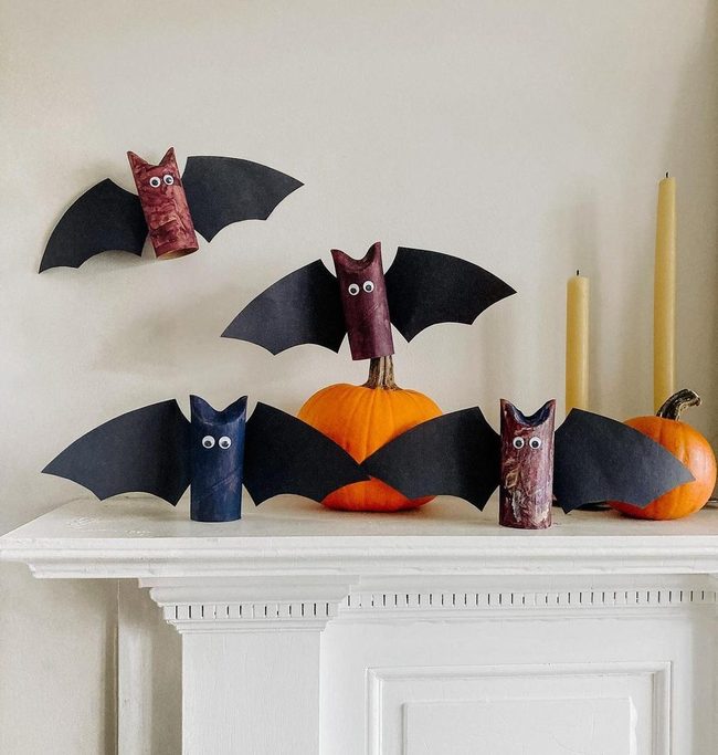 Black Paper Bats On Rolls