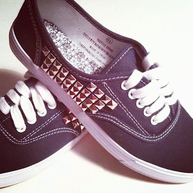 Dark Leather With White Lace Pop