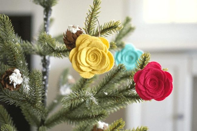 Colorful Felt Flowers With Pine