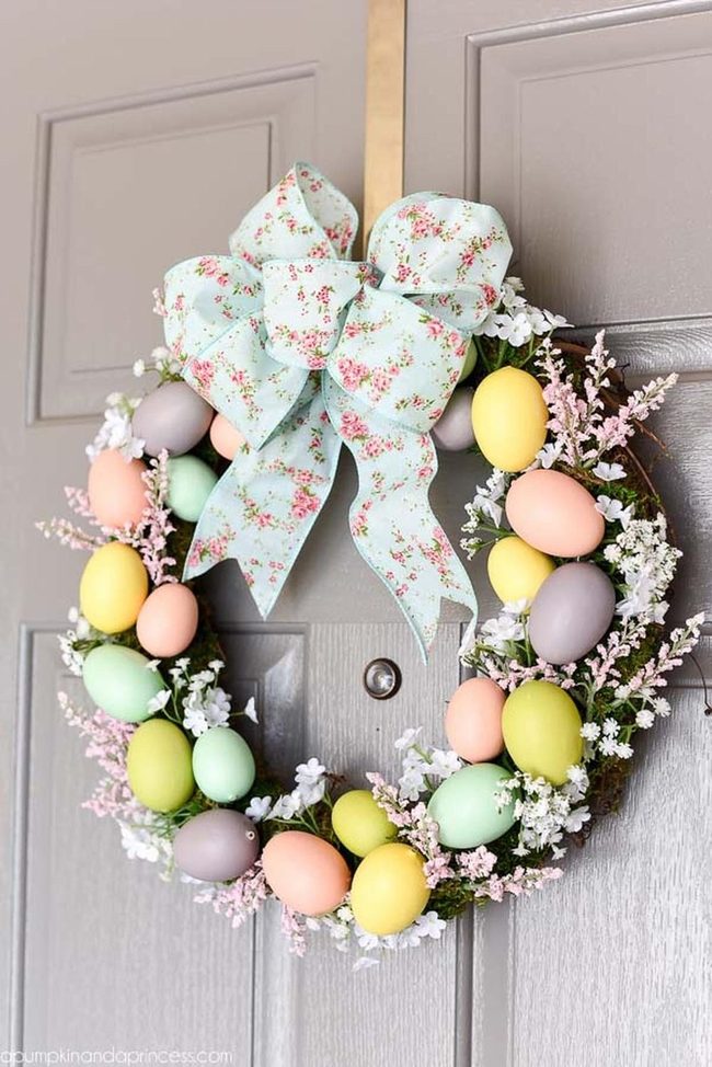Burlap Wreath With Colorful Eggs