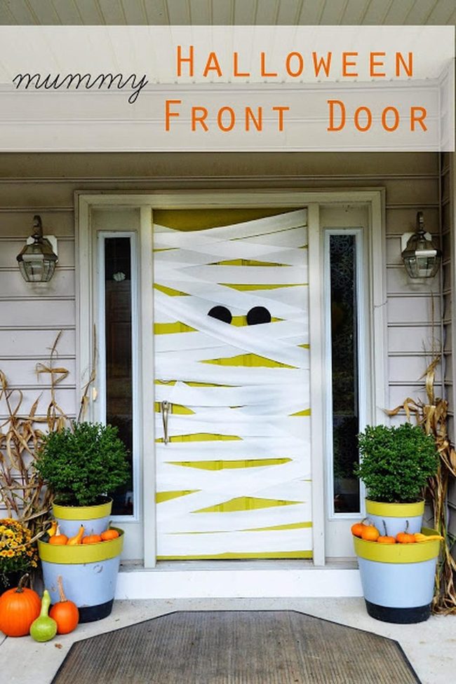 White Gauze Mummy Entrance