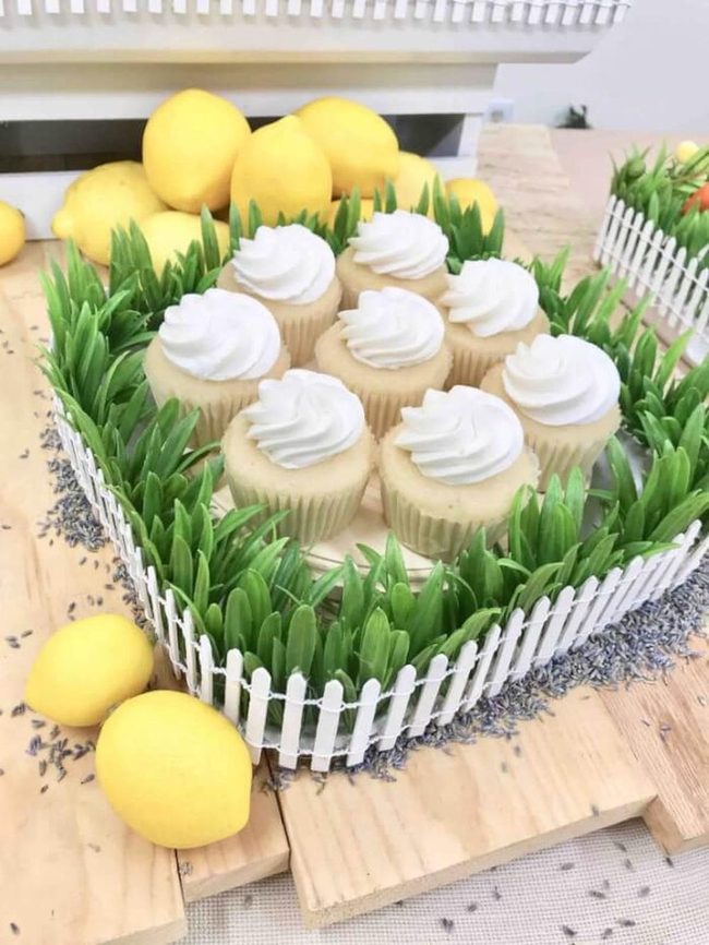 Green Grass Cupcakes With Lemon Brightness