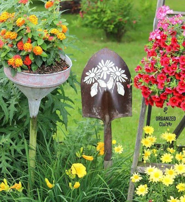 Weathered Metal Blooms Garden