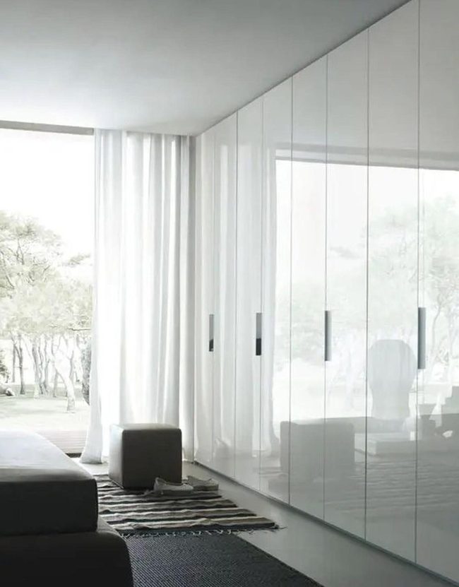 Bright White Rooms With Natural Light