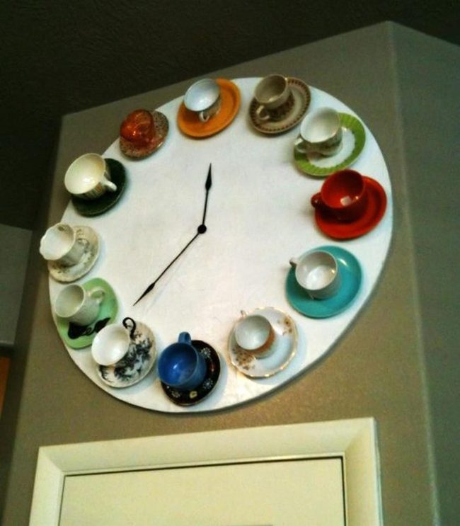 Teacups Mark The Hours