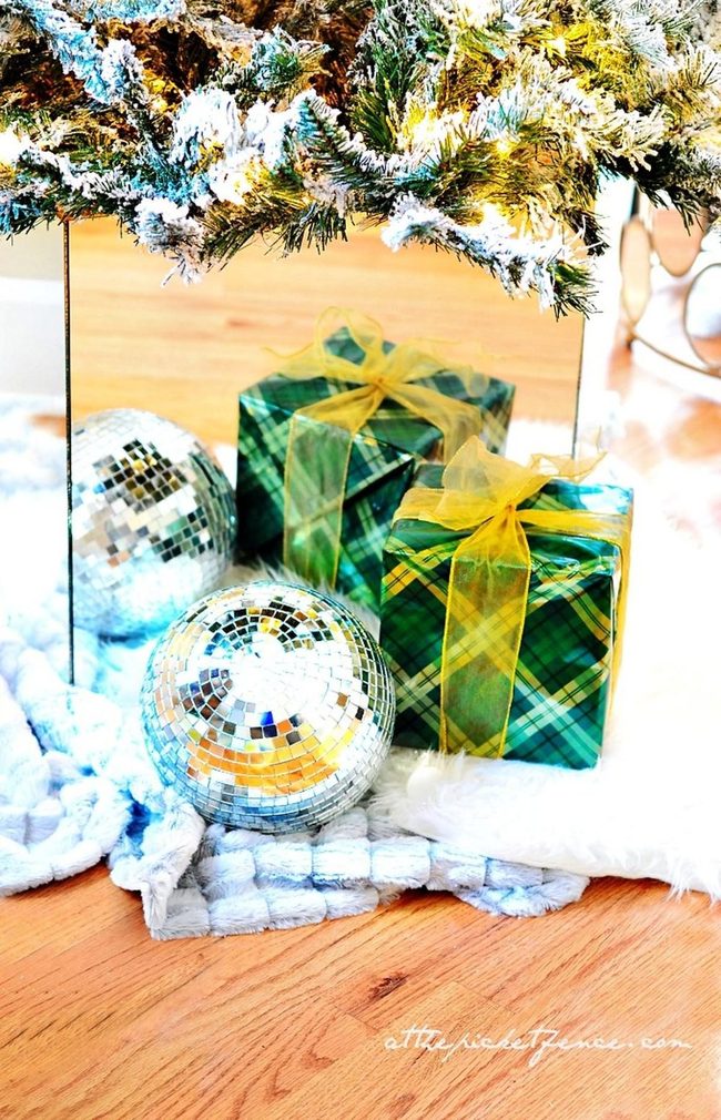 Green Plaid Gifts Yellow Ribbons