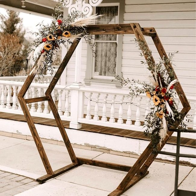 Wooden Pallets, Personalized Weddings