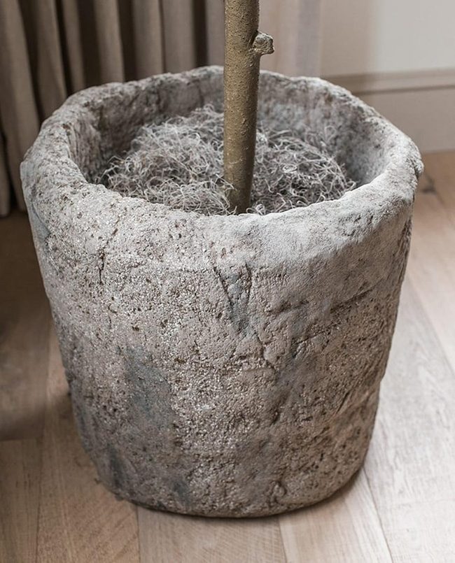 Chunky Ceramic With Dried Moss