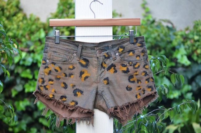 Spotted Brown Leopard Shorts