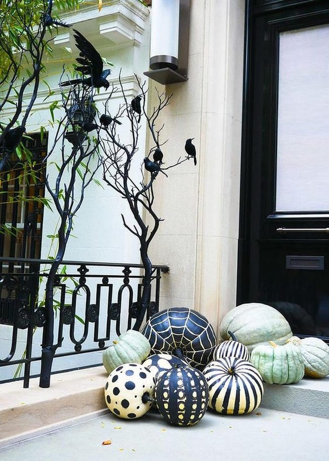 Striped Pumpkins Black Iron Frame